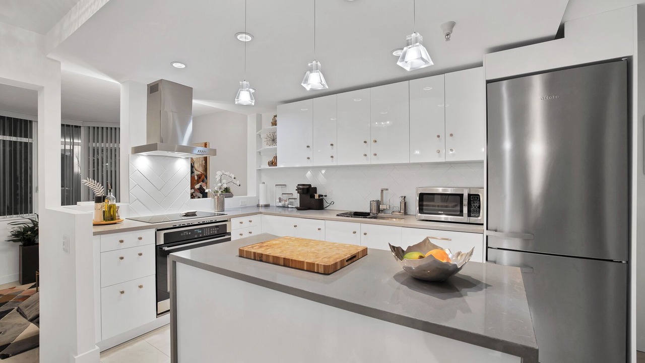 Photo of Kitchen in Coal Harbour