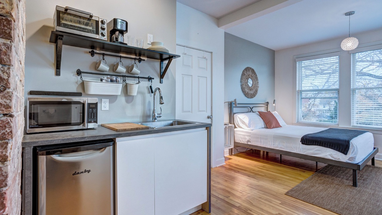 Photo of Bedroom in Lunenburg