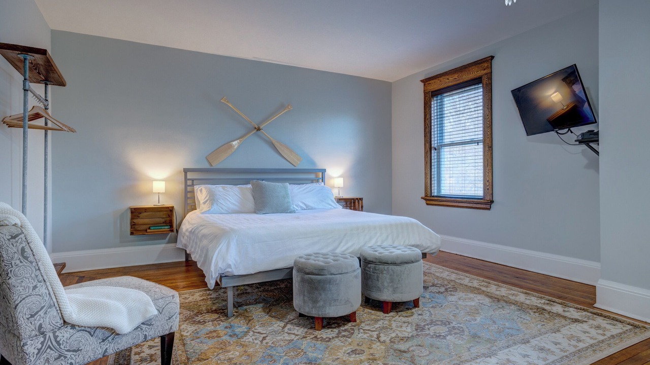 Photo of Bedroom in Lunenburg