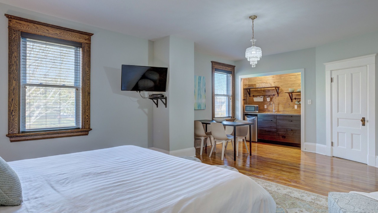 Photo of Bedroom in Lunenburg