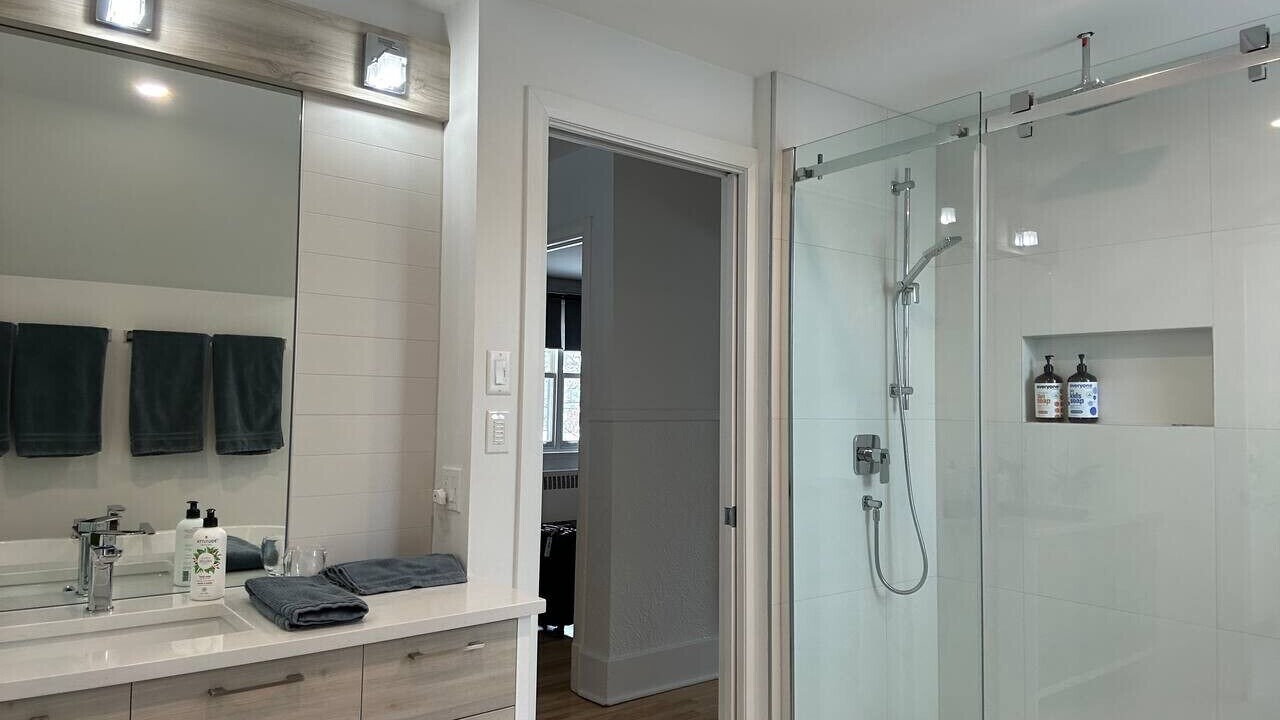 Photo of Bathroom in Sainte-Foy-Sillery-Cap-Rouge