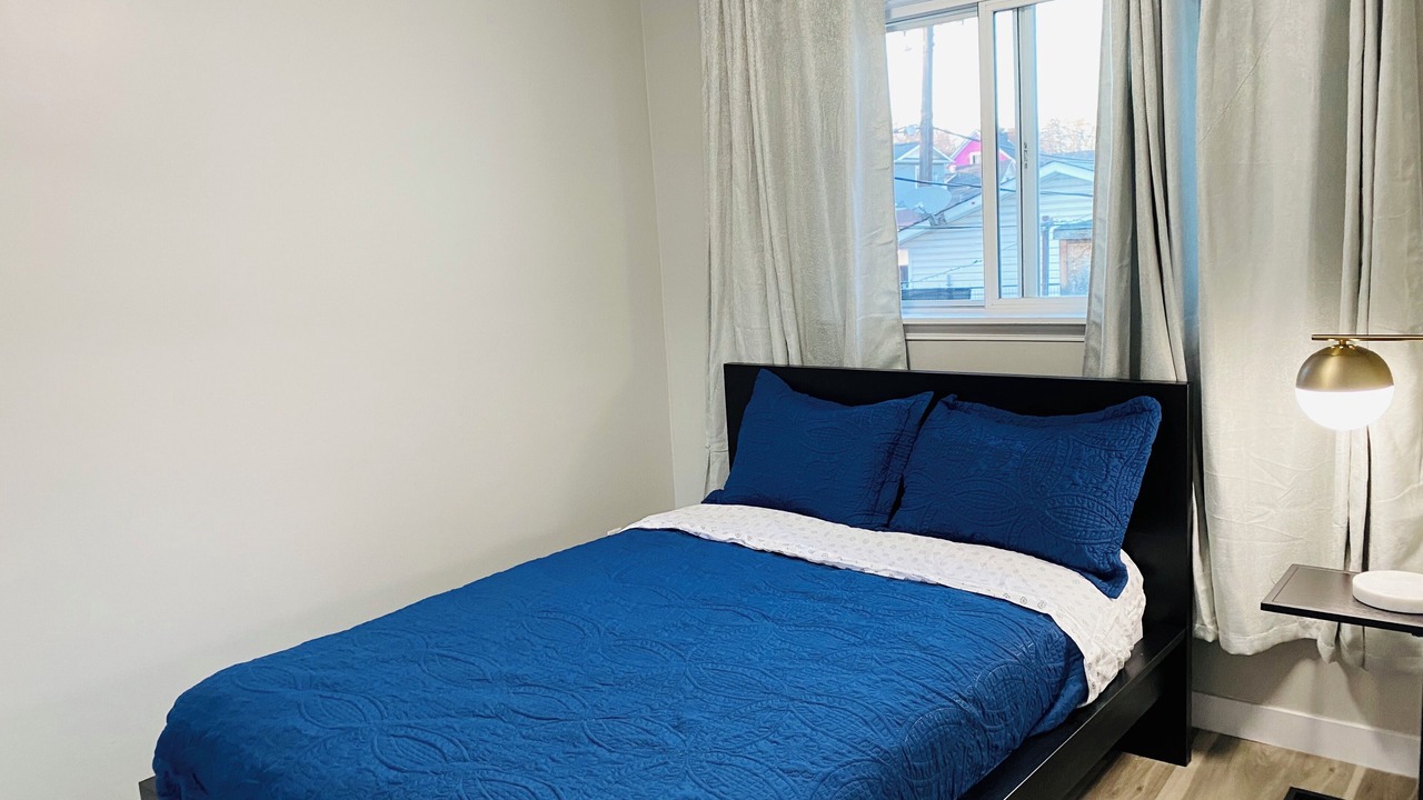 Photo of Bedroom in North Central Edmonton