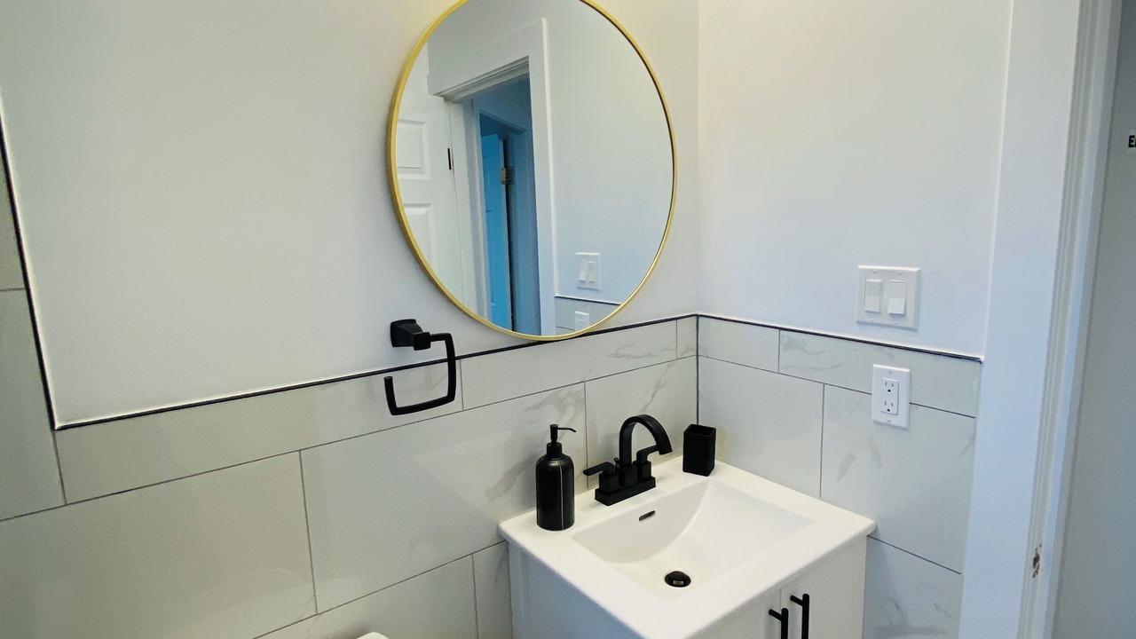 Photo of Bathroom in North Central Edmonton