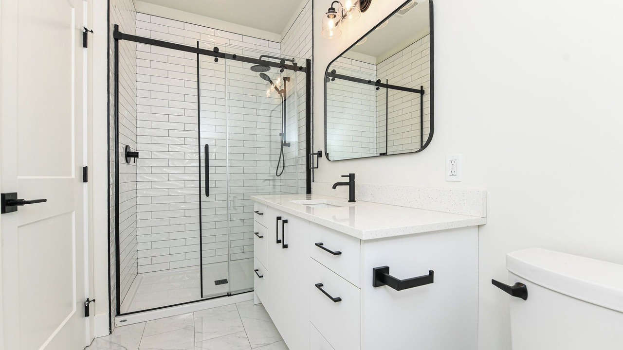 Photo of Bathroom in Courtenay