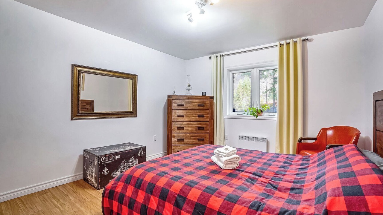 Photo of Bedroom in St-Adolphe-d'Howard