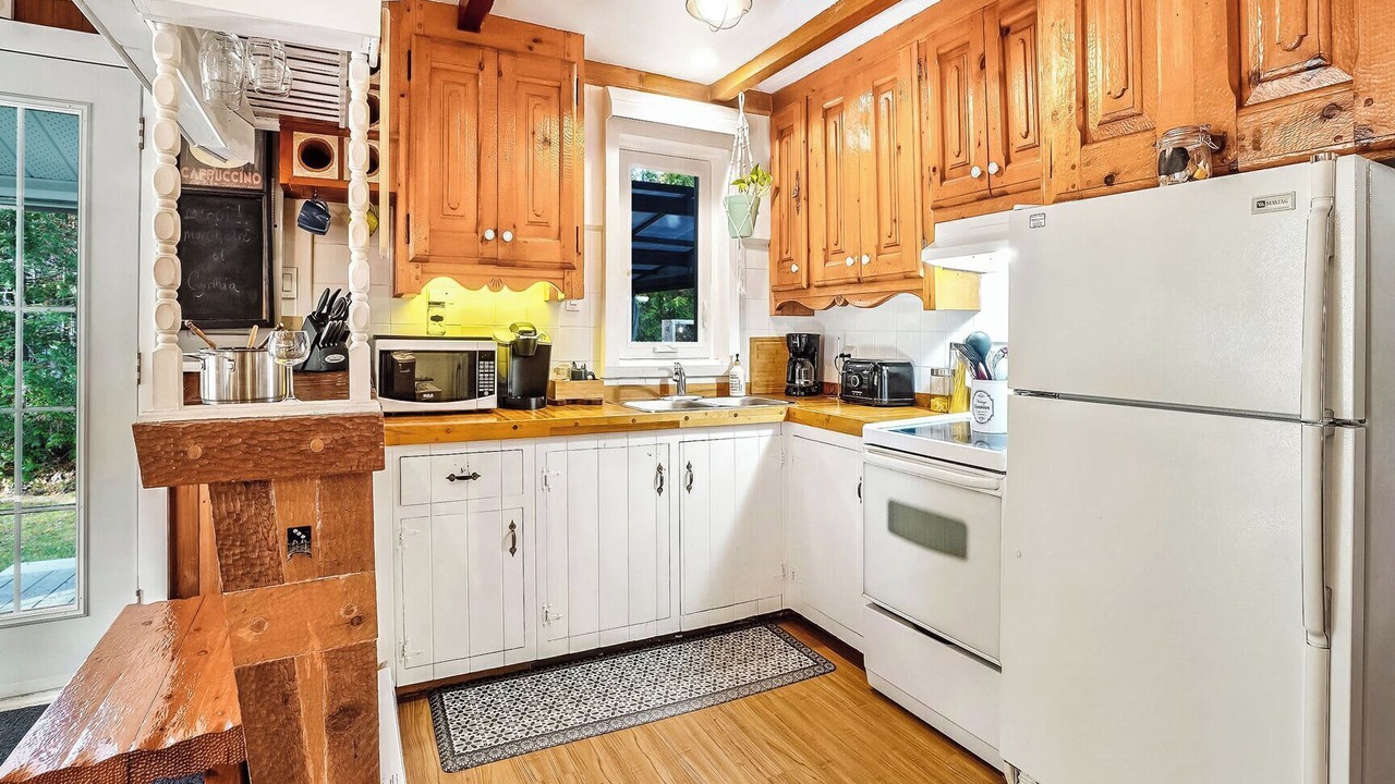 Photo of Kitchen in St-Adolphe-d'Howard