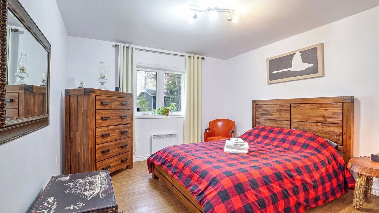 Photo of Bedroom in St-Adolphe-d'Howard