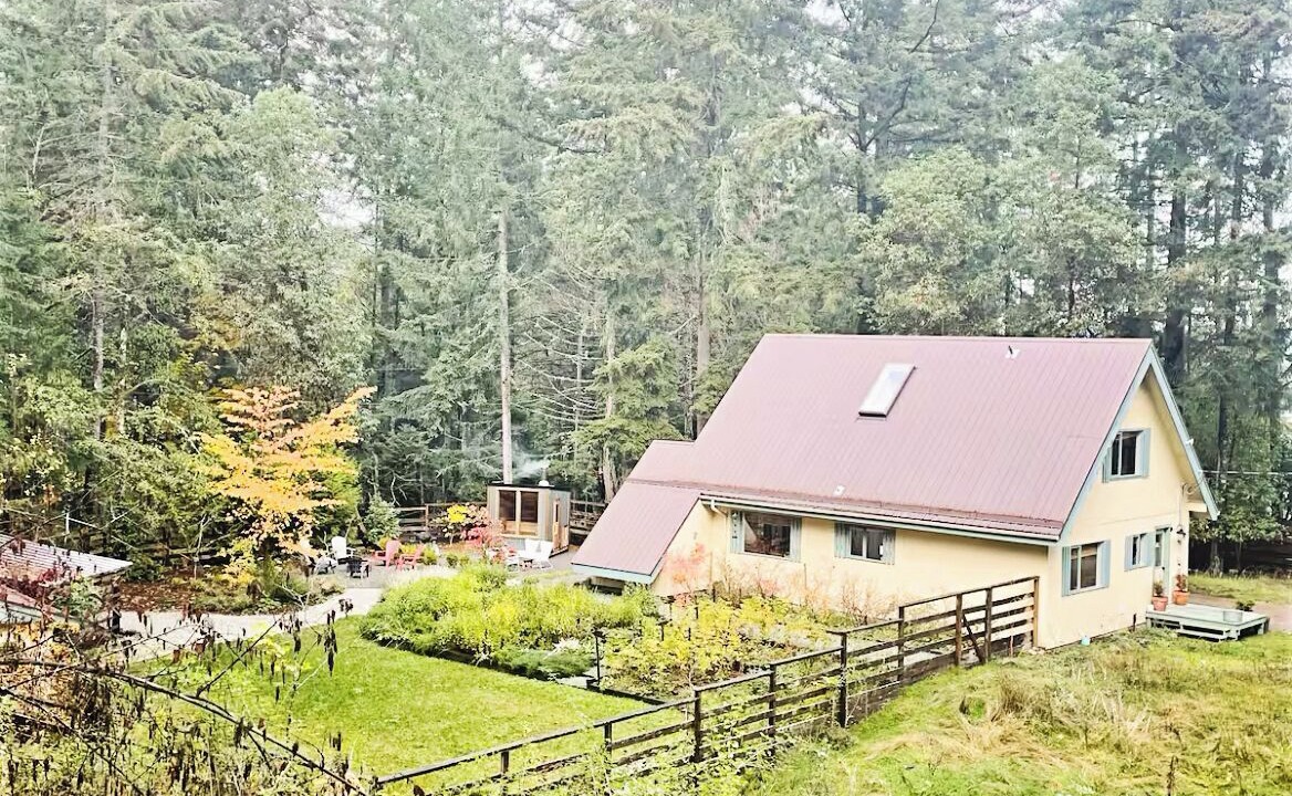 Photo of Outdoor in Salt Spring Island