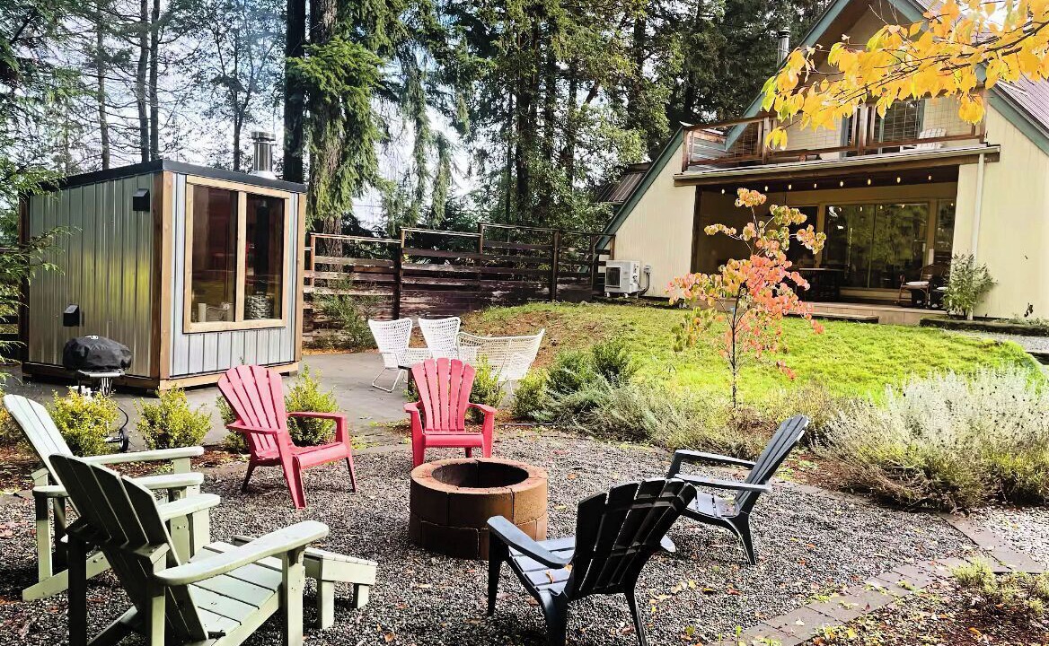 Photo of Patio Balcony in Salt Spring Island
