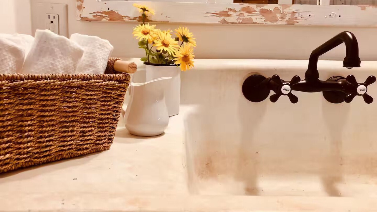 Photo of Bathroom in Salt Spring Island