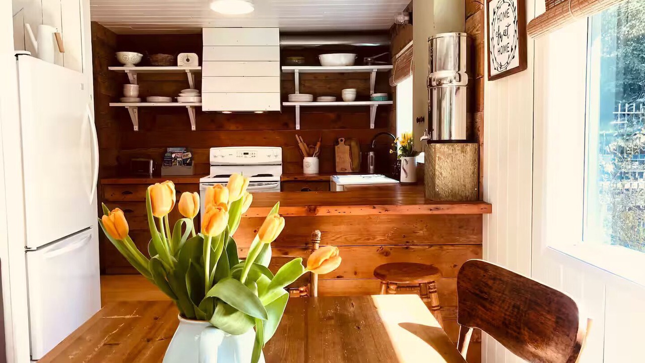 Photo of Kitchen in Salt Spring Island