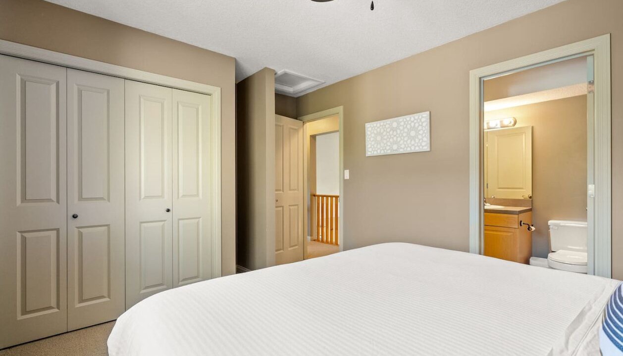 Photo of Bedroom in East Kootenay