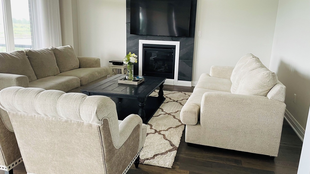 Photo of Livingroom in Welland
