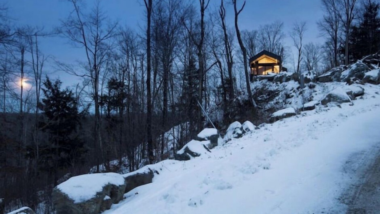 Photo of Outdoor in Bolton-Est