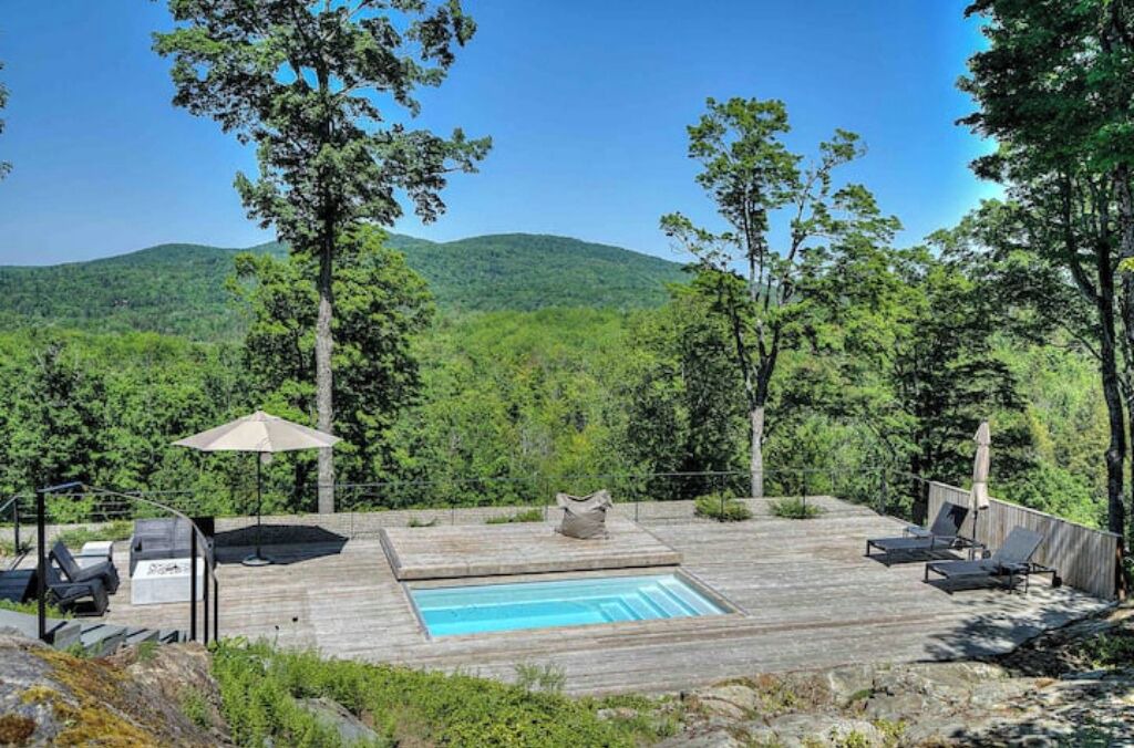 Photo of Outdoor in Bolton-Est