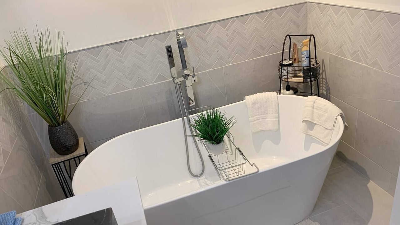 Photo of Bathroom in Aylmer