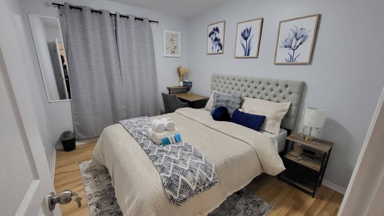 Photo of Bedroom in Aylmer