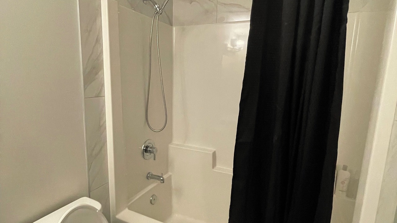 Photo of Bathroom in Leduc