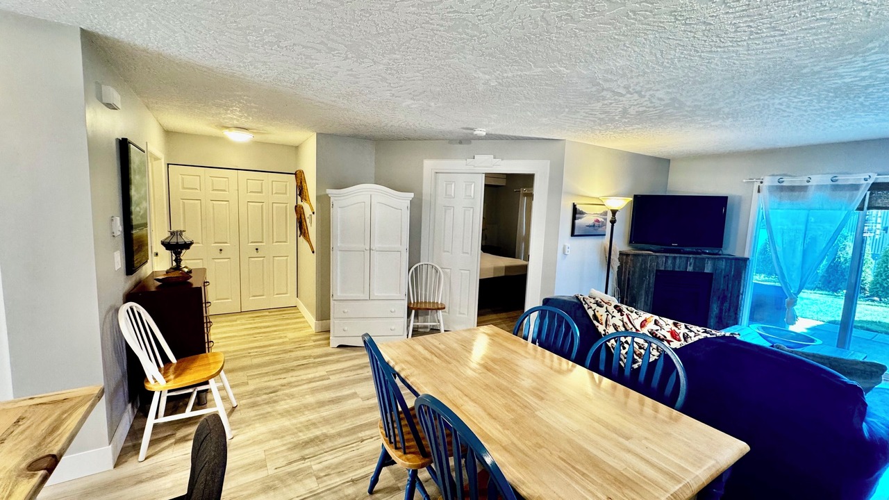 Photo of Bedroom in Shawnigan Lake
