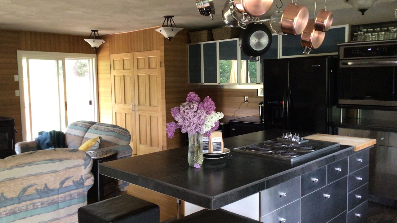 Photo of Kitchen in West Kelowna Estates