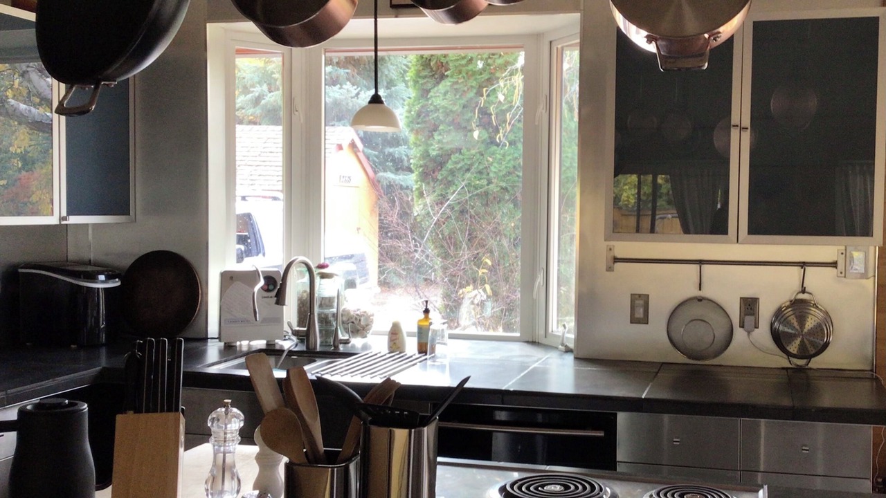 Photo of Kitchen in West Kelowna Estates