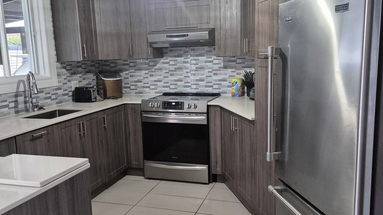 Photo of Kitchen in Les Moulins Regional County Municipality