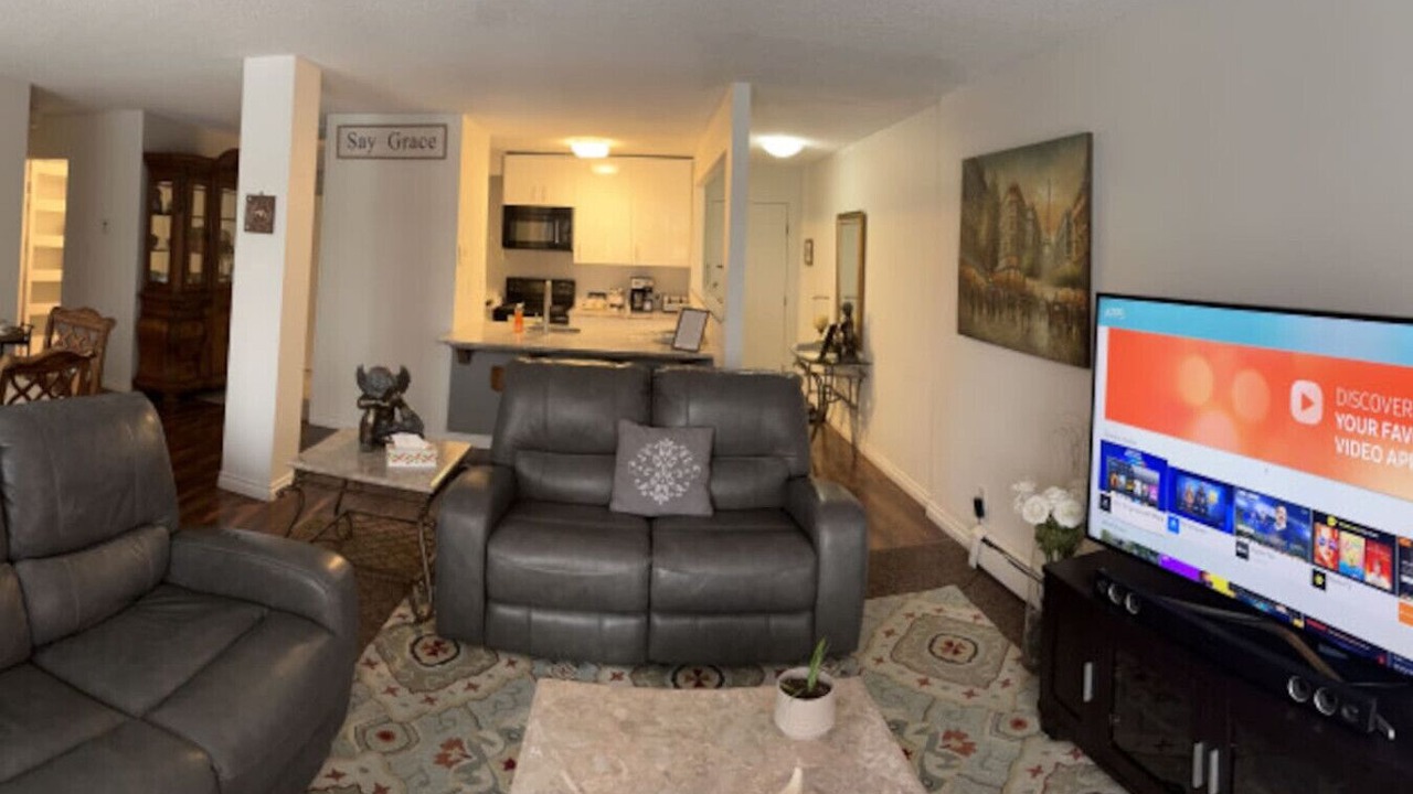 Photo of Livingroom in North Central Edmonton