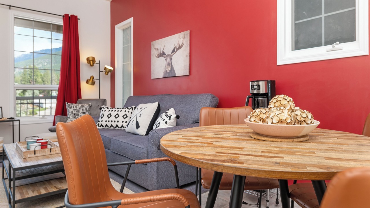 Photo of Livingroom in East Kootenay