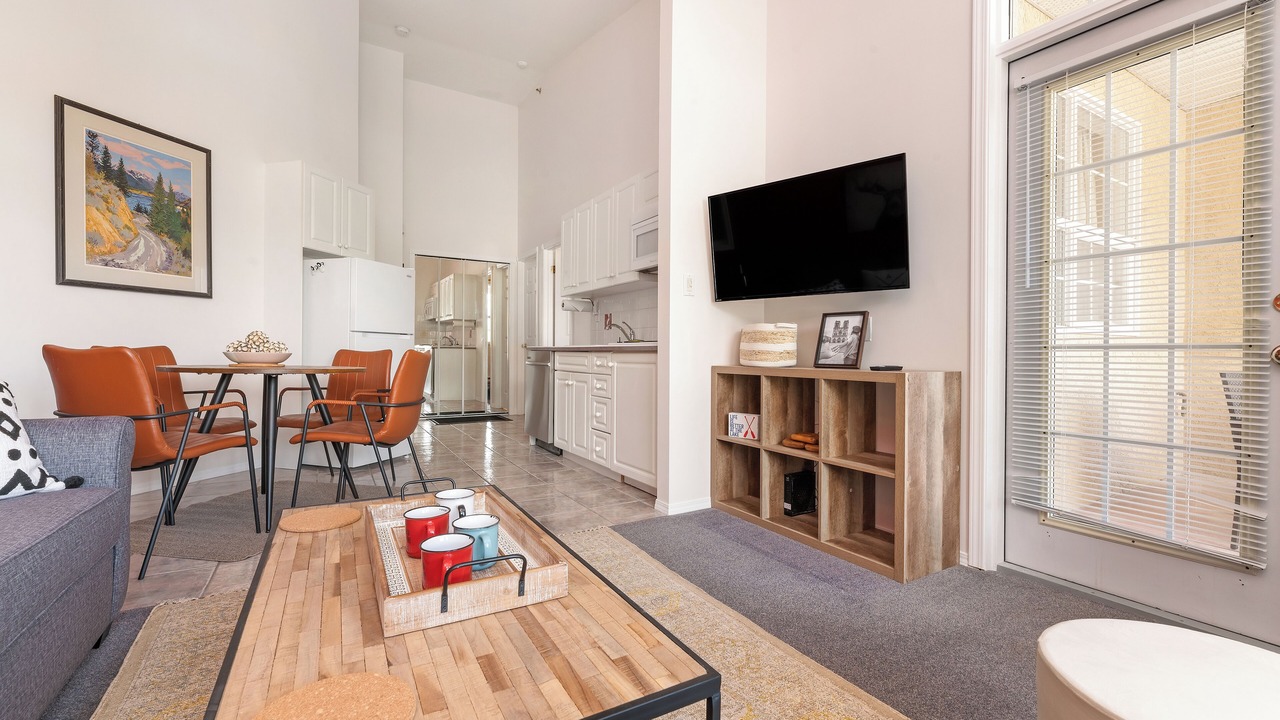 Photo of Livingroom in East Kootenay