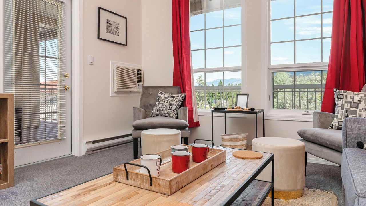 Photo of Livingroom in East Kootenay