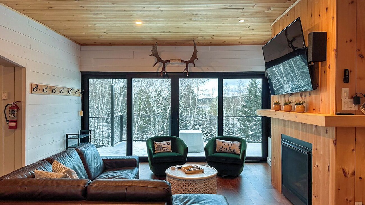 Photo of Livingroom in Saint-Michel-des-Saints