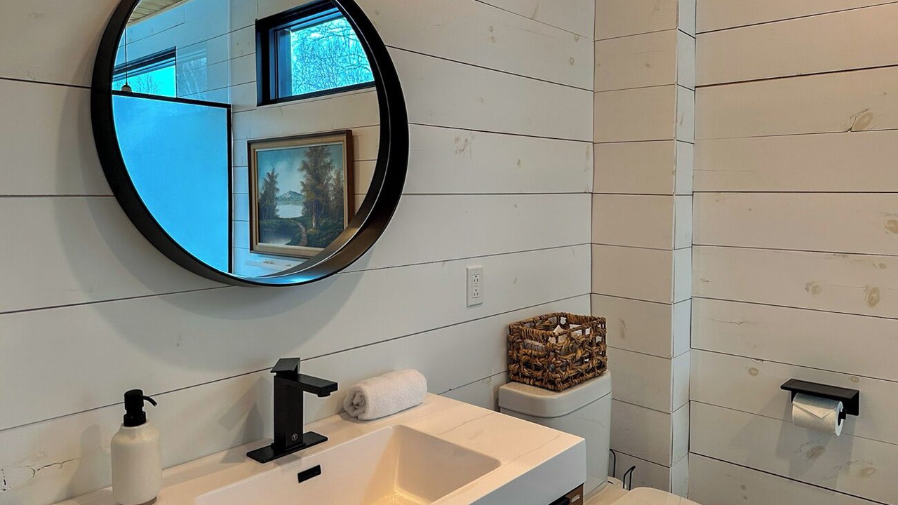 Photo of Bathroom in Saint-Michel-des-Saints
