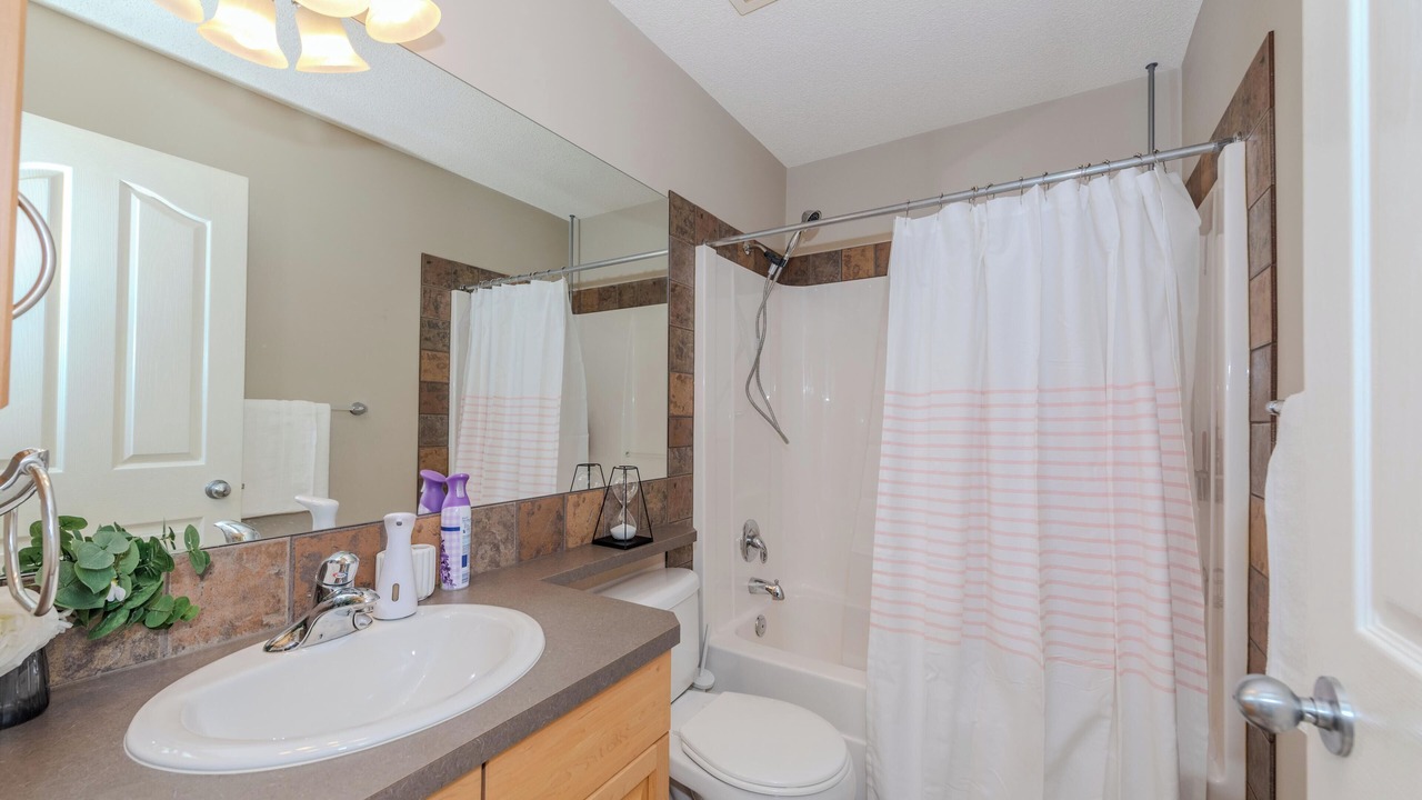 Photo of Bathroom in Kincora