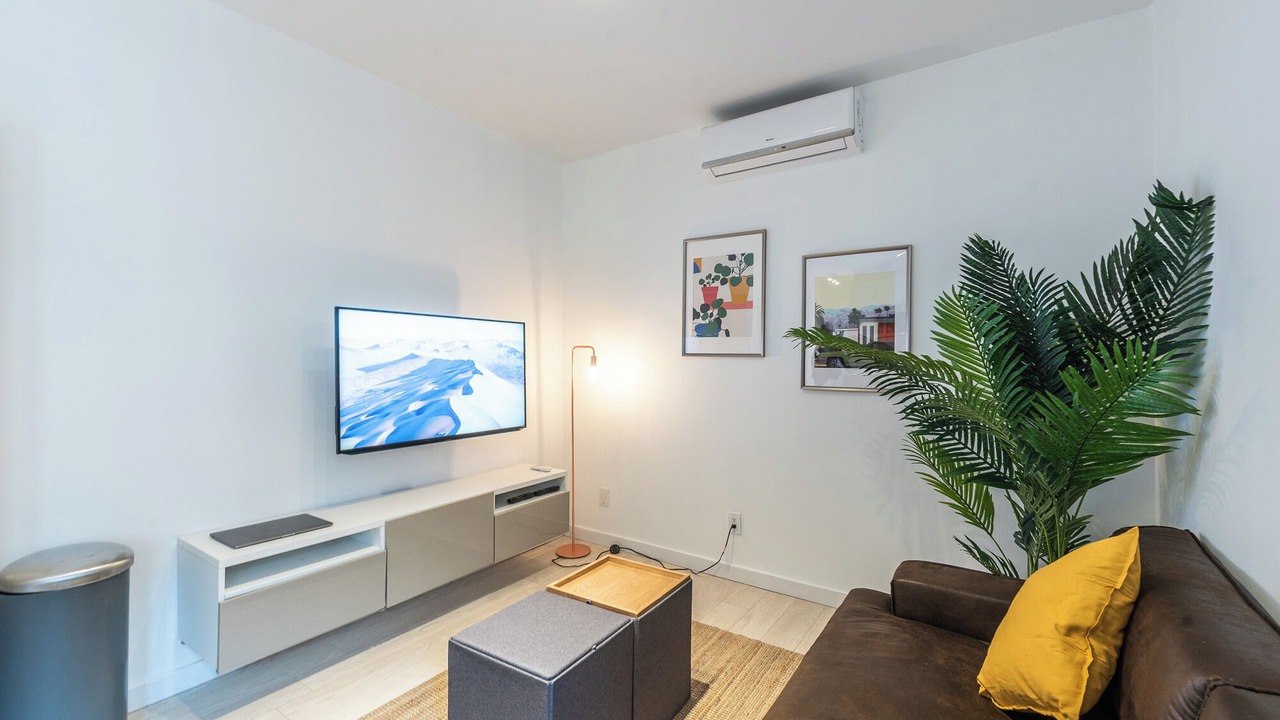 Photo of Livingroom in Downtown Montreal