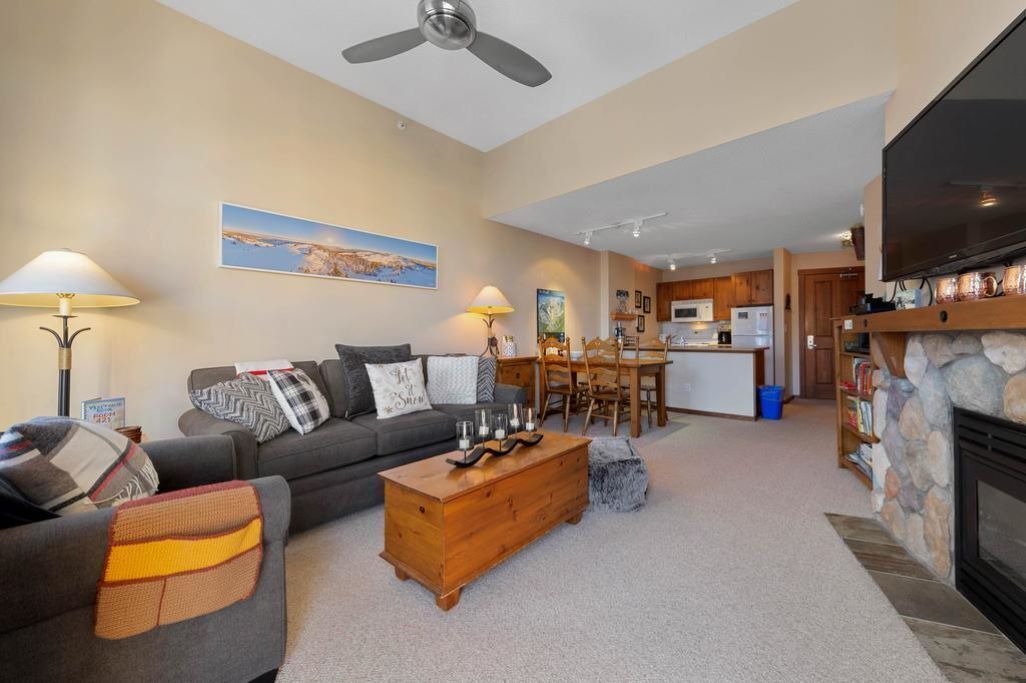 Photo of Livingroom in Sun Peaks