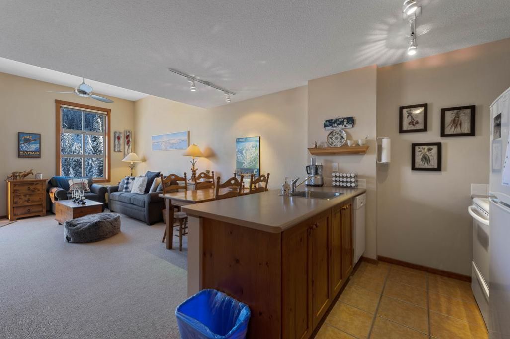 Photo of Livingroom in Sun Peaks