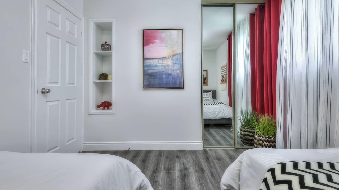 Photo of Bedroom in The Peanut