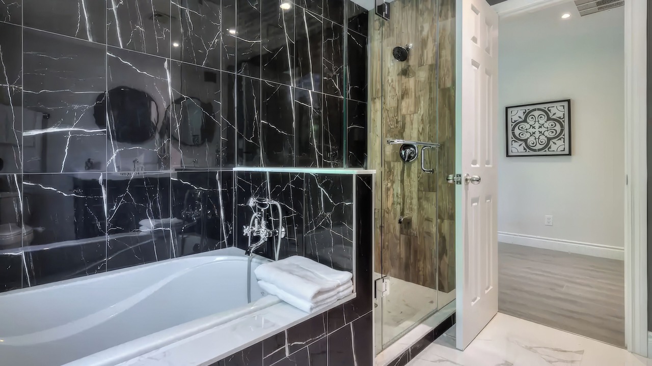 Photo of Bathroom in The Peanut
