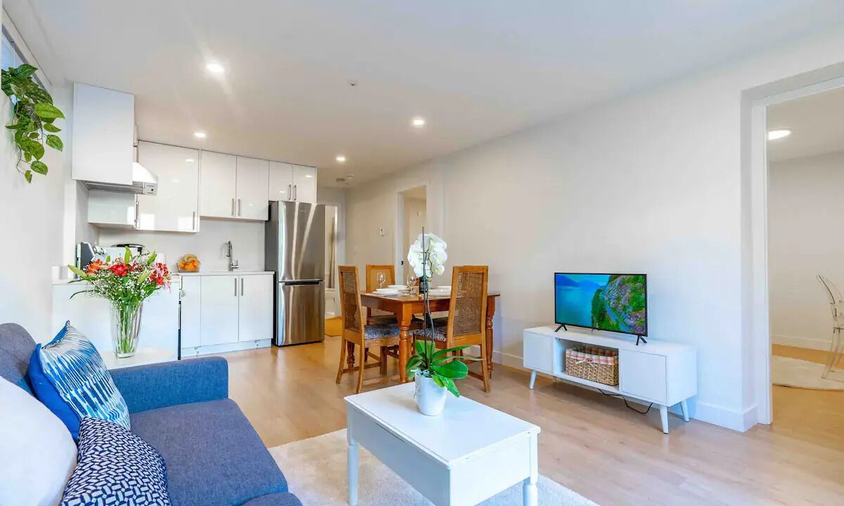 Photo of Livingroom in Kitsilano