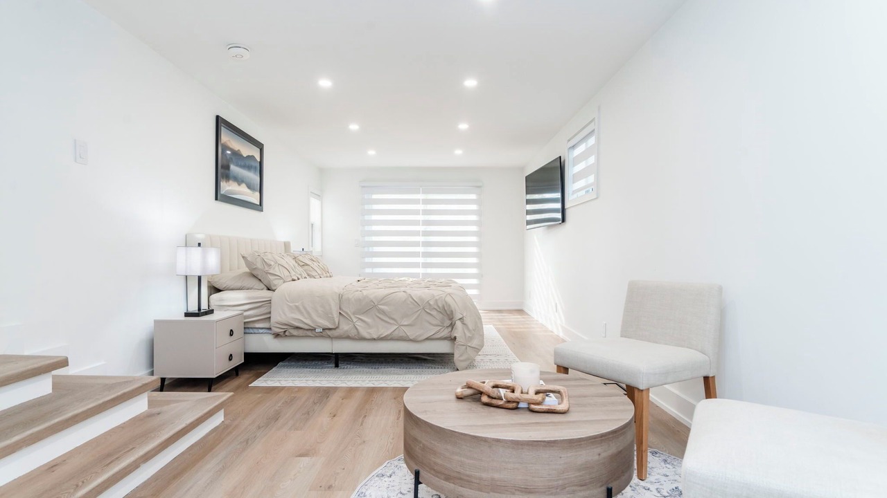 Photo of Bedroom in Victoria Harbour