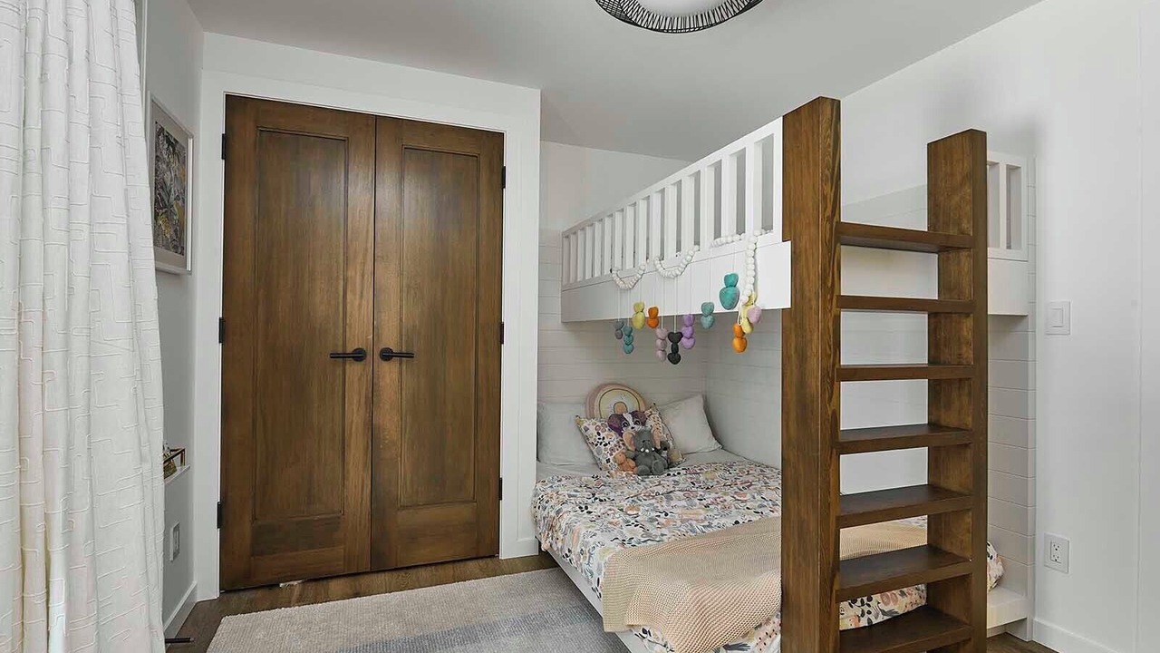 Photo of Bedroom in Shawnigan Lake