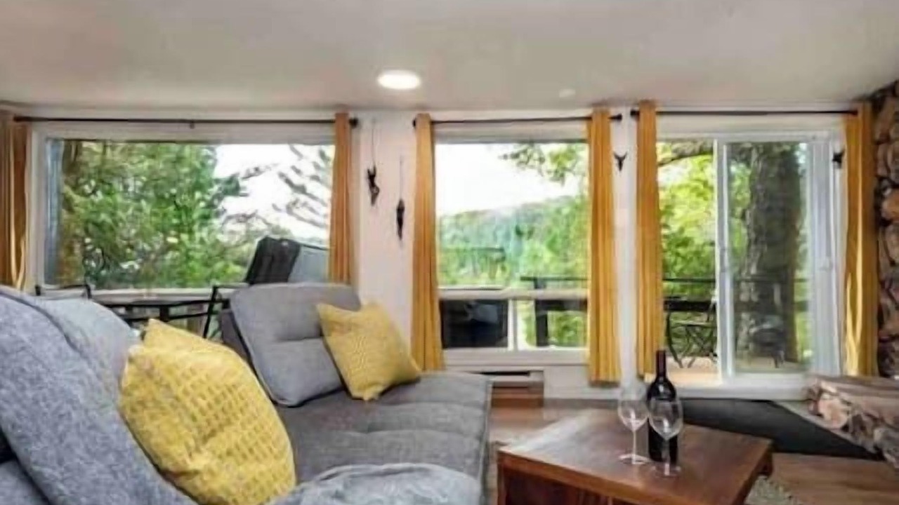 Photo of Livingroom in Val David