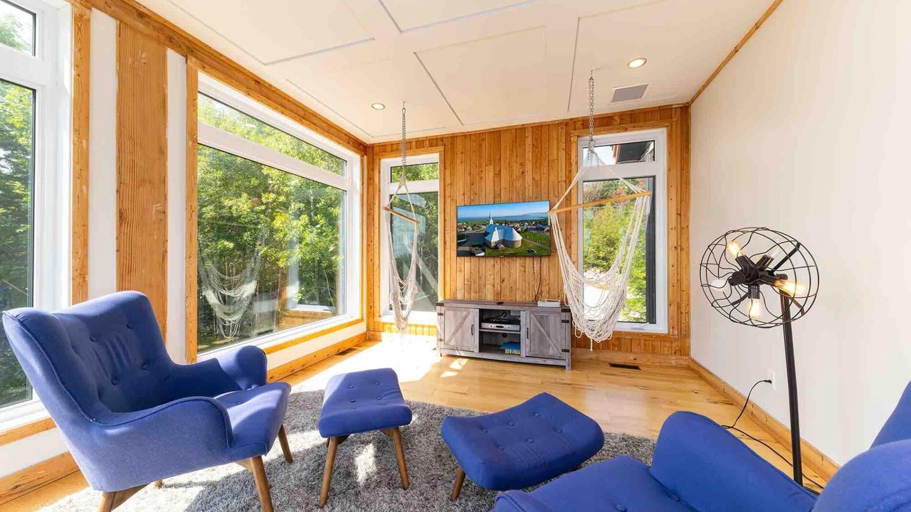Photo of Bedroom in Petite-Riviere-Saint-Francois