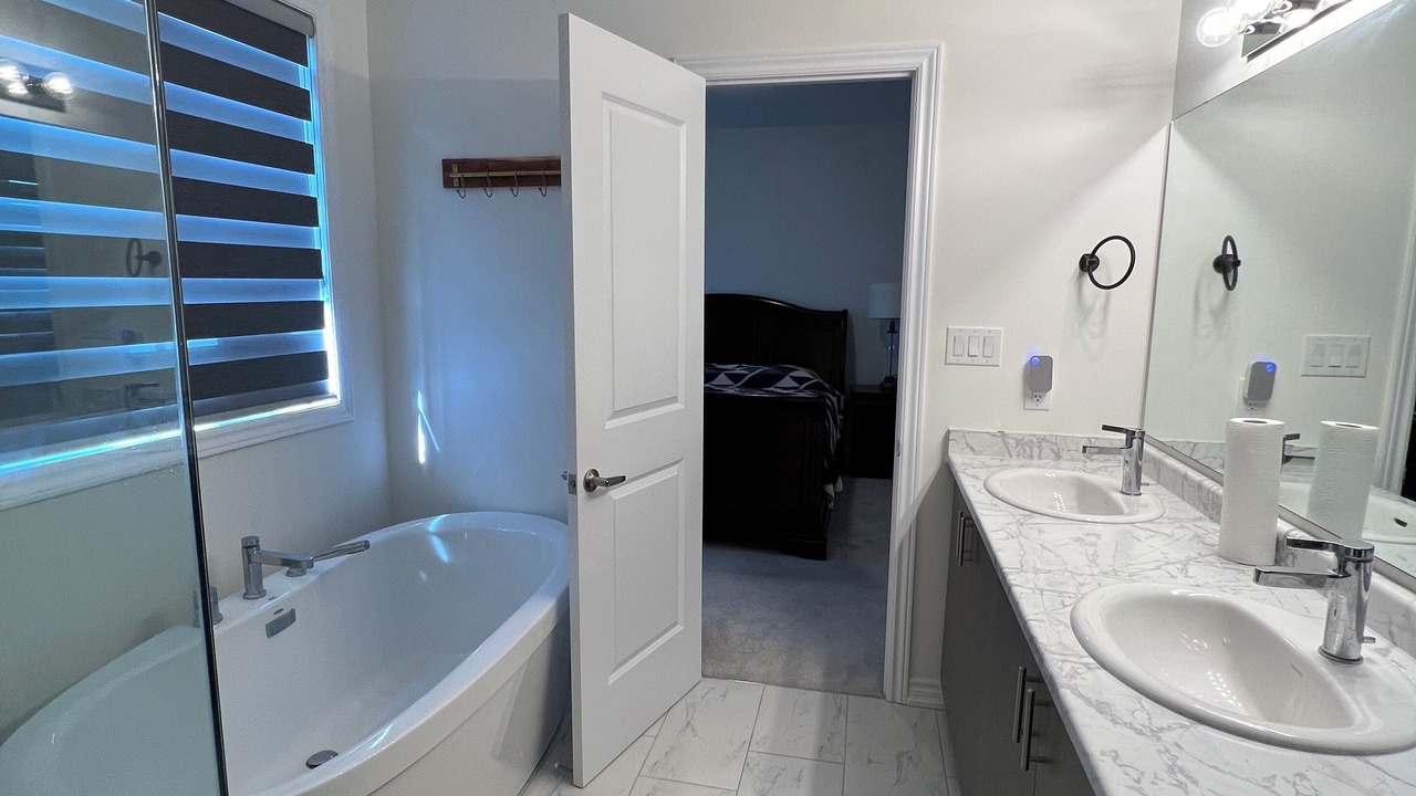 Photo of Bathroom in Wasaga Beach