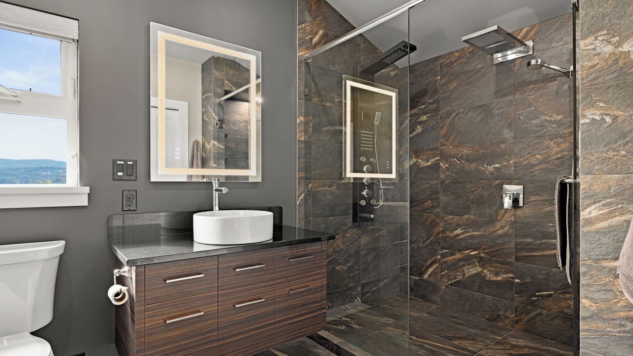 Photo of Bathroom in Highlands