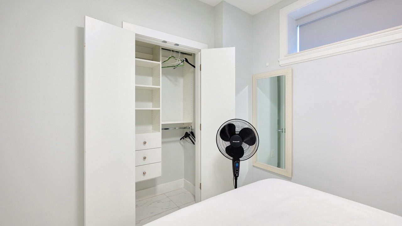 Photo of Bedroom in Renfrew-Collingwood