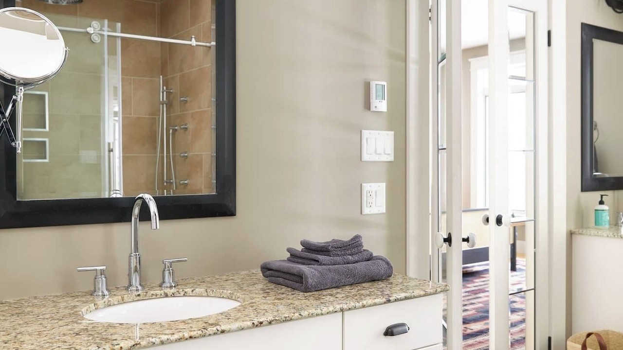 Photo of Bathroom in Lion's Head