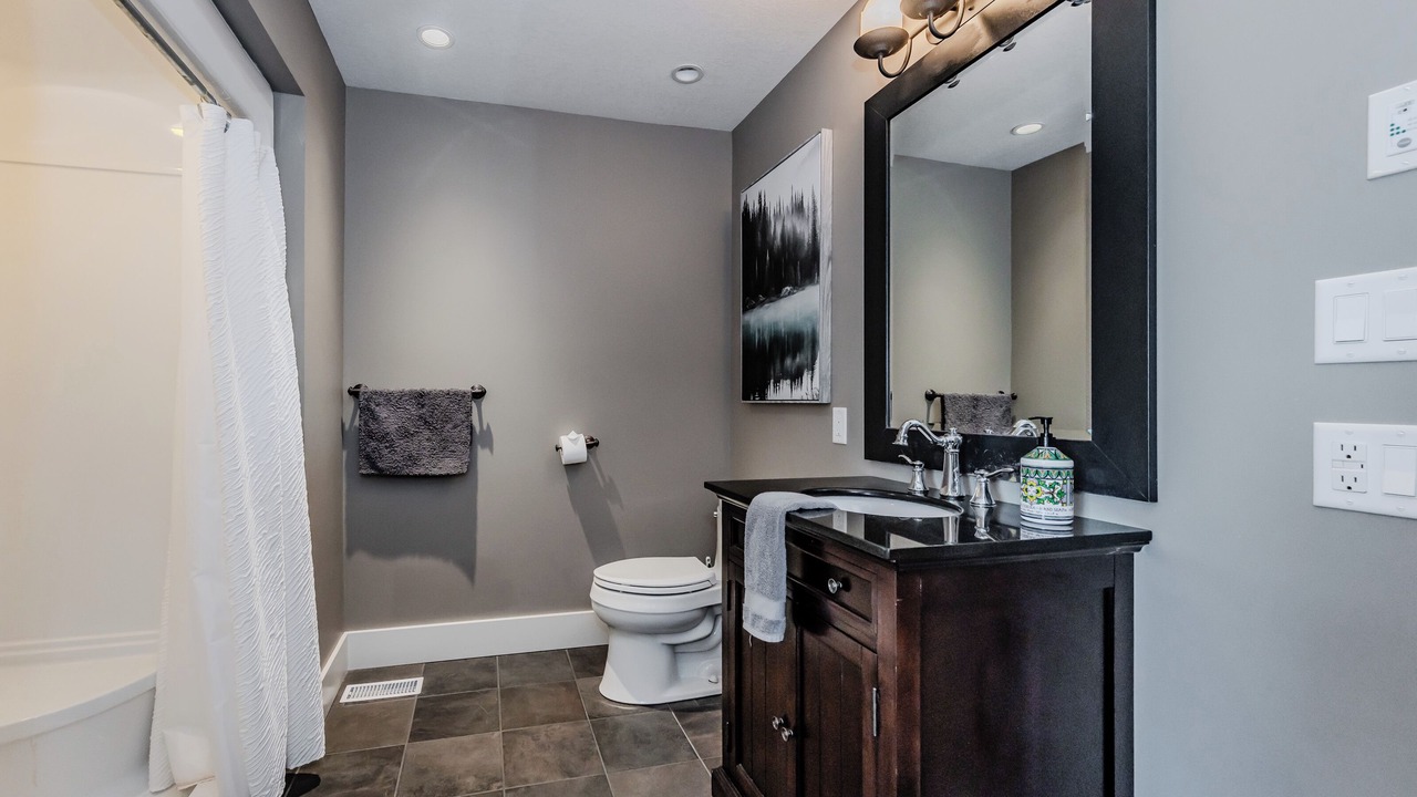 Photo of Bathroom in Lion's Head
