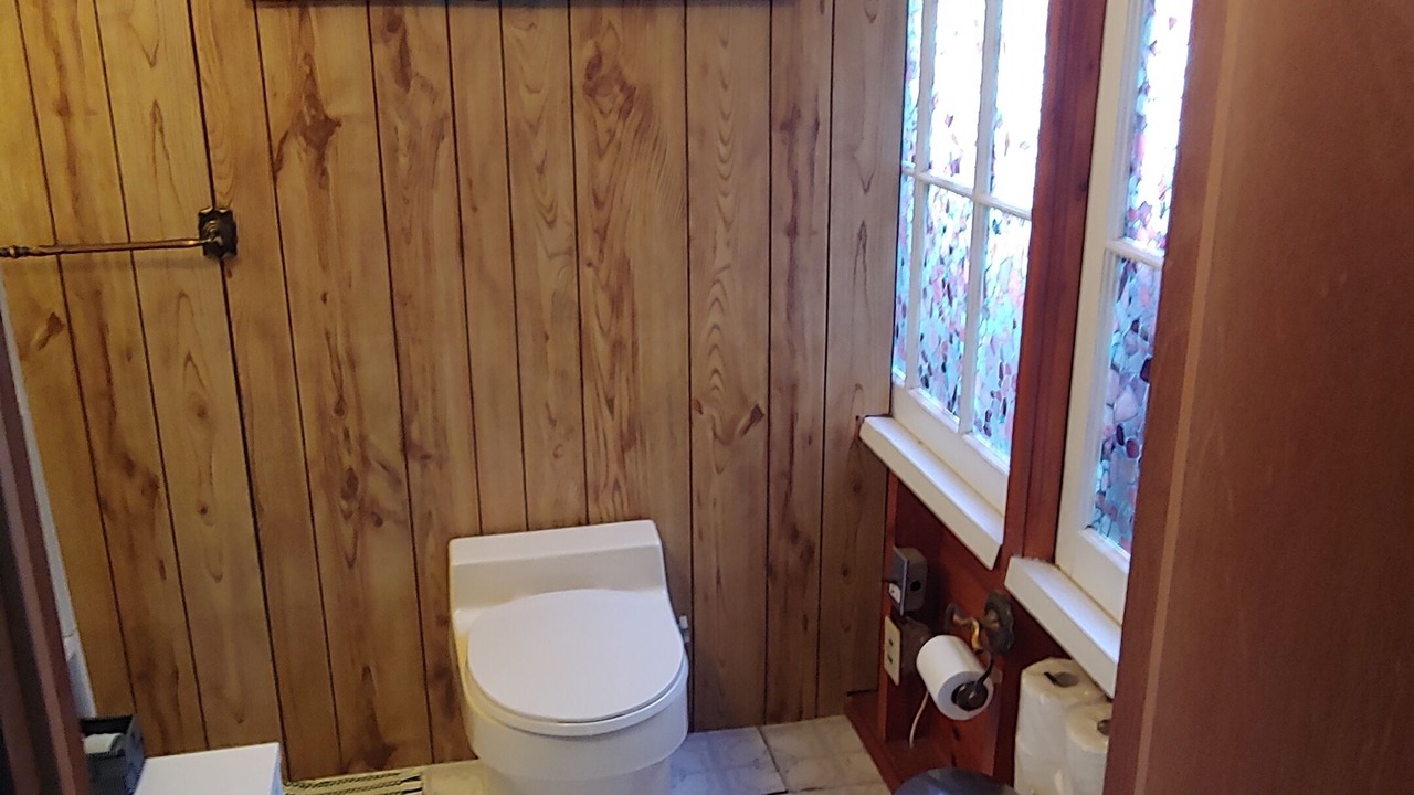 Photo of Bathroom in Centre Hastings