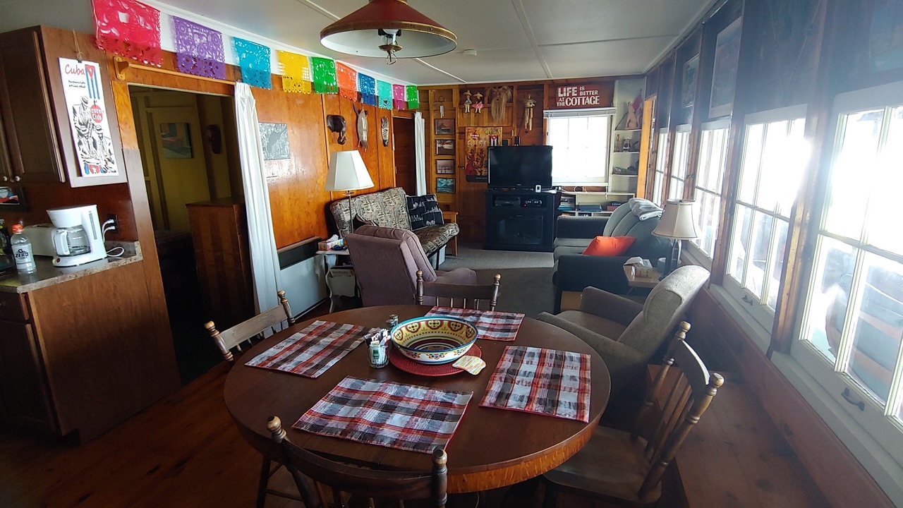 Photo of Livingroom in Centre Hastings